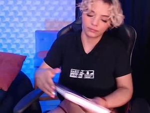 Screenshot from isabellamoutt webcams