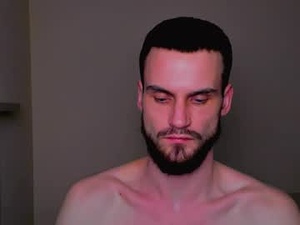 Screenshot from iveran_love1 webcams