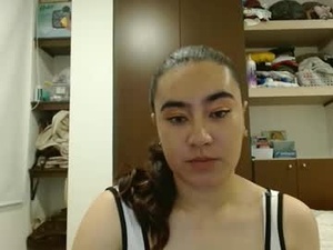 Screenshot from ivyy1_ webcams