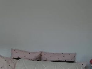 Screenshot from ivyybliss webcams