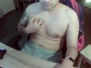 Screenshot from izzys_bestboy webcams