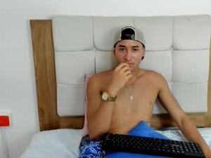 Screenshot from j_kate webcams
