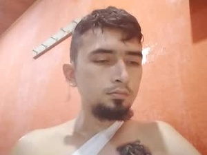 Screenshot from jack_295 webcams