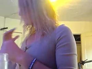 Screenshot from jadedmoshier webcams