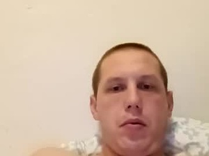 Screenshot from jakubrozej94 webcams