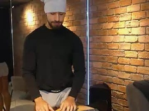 Screenshot from james_axel webcams