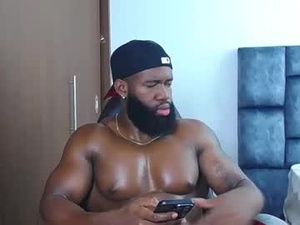 Screenshot from james_bbcmuscle webcams