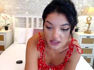 Screenshot from jasminlevi webcams