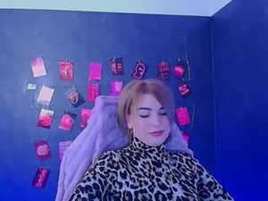 Screenshot from jennifer_cuttie webcams