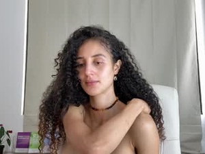 Screenshot from jennytaborda_oficial webcams