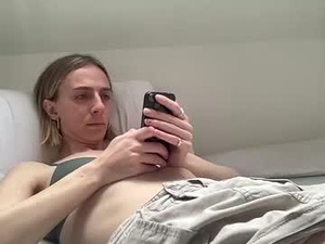 Screenshot from jessiewet2000 webcams