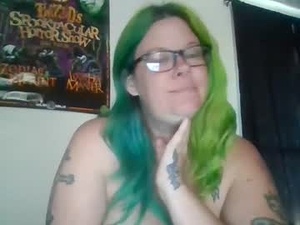 Screenshot from jewelzsquared webcams