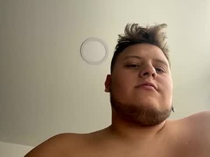 Screenshot from jhonnybear1031 webcams