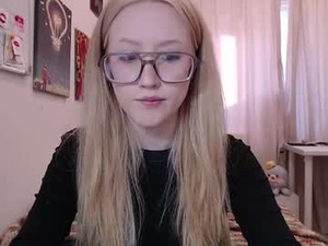 Screenshot from joan_kiss webcams