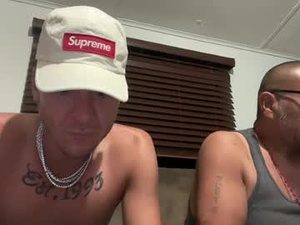 Screenshot from joeysanchez2316 webcams