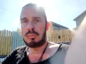 Screenshot from johnnycoc69 webcams