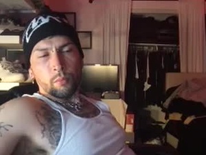 Screenshot from johnnydeep66 webcams