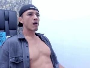 Screenshot from johnwickk_1 webcams