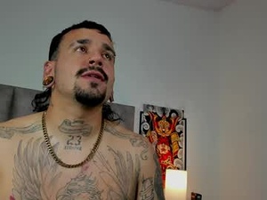 Screenshot from jonhpitt99 webcams