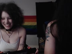 Screenshot from jonmessfan webcams