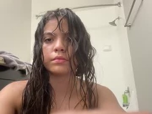 Screenshot from juanagreen07 webcams