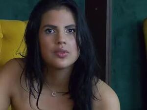 Screenshot from juliaharveyy webcams