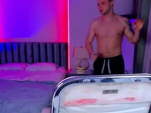 Screenshot from julie_harmon webcams