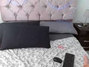 Screenshot from julietta__jones webcams