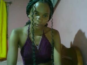 Screenshot from juliexexy webcams