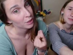 Screenshot from july_selen webcams