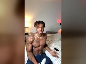 Screenshot from justinxdragun webcams