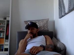 Screenshot from justkyzee webcams