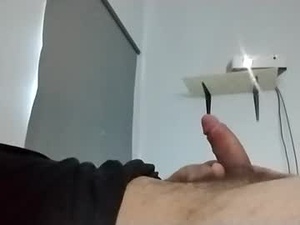 Screenshot from justme6vi6 webcams