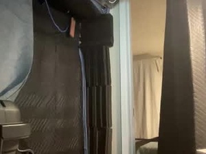 Screenshot from justshutupandwatch webcams