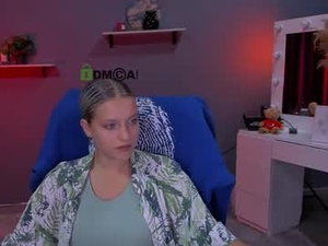 Screenshot from kaela_spell_ webcams