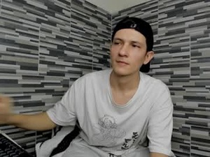 Screenshot from kami_doublehot webcams