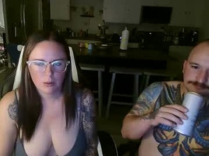 Screenshot from kandjbabes webcams