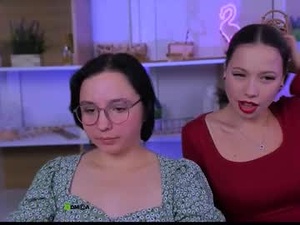 Screenshot from kari_pirs webcams