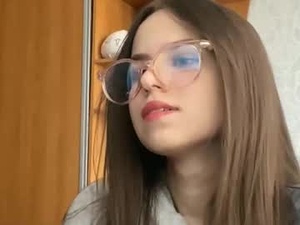 Screenshot from karolina20000 webcams