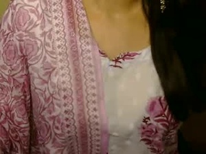 Screenshot from kashish___ webcams
