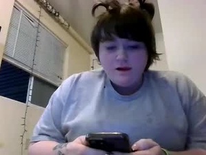Screenshot from katelyn_baby02 webcams