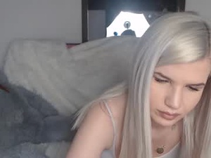 Screenshot from katty_blonde webcams