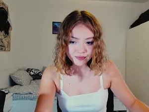 Screenshot from kawa_ka webcams