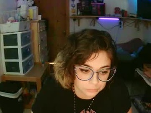 Screenshot from kawaiicvnt420 webcams