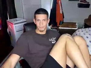 Screenshot from kaylabear22 webcams