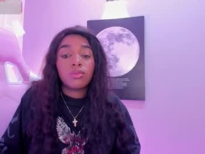 Screenshot from kaylaprince_ webcams