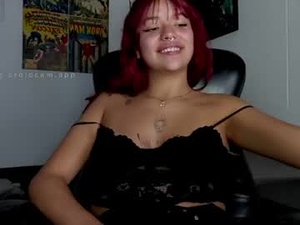 Screenshot from kayleemei0 webcams