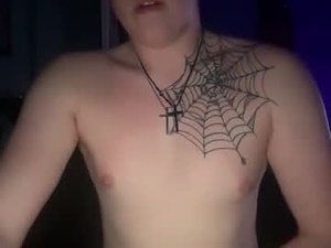 Screenshot from kcoupleem webcams