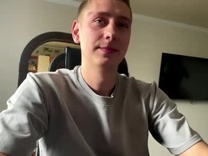 Screenshot from keksik__ webcams