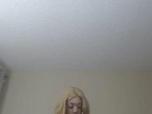 Screenshot from kelliecapri webcams